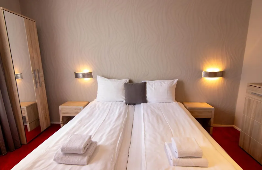Grand Hotel Monopole-1